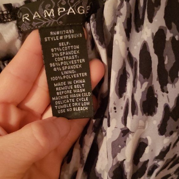 Dress - Picture 5 of 5